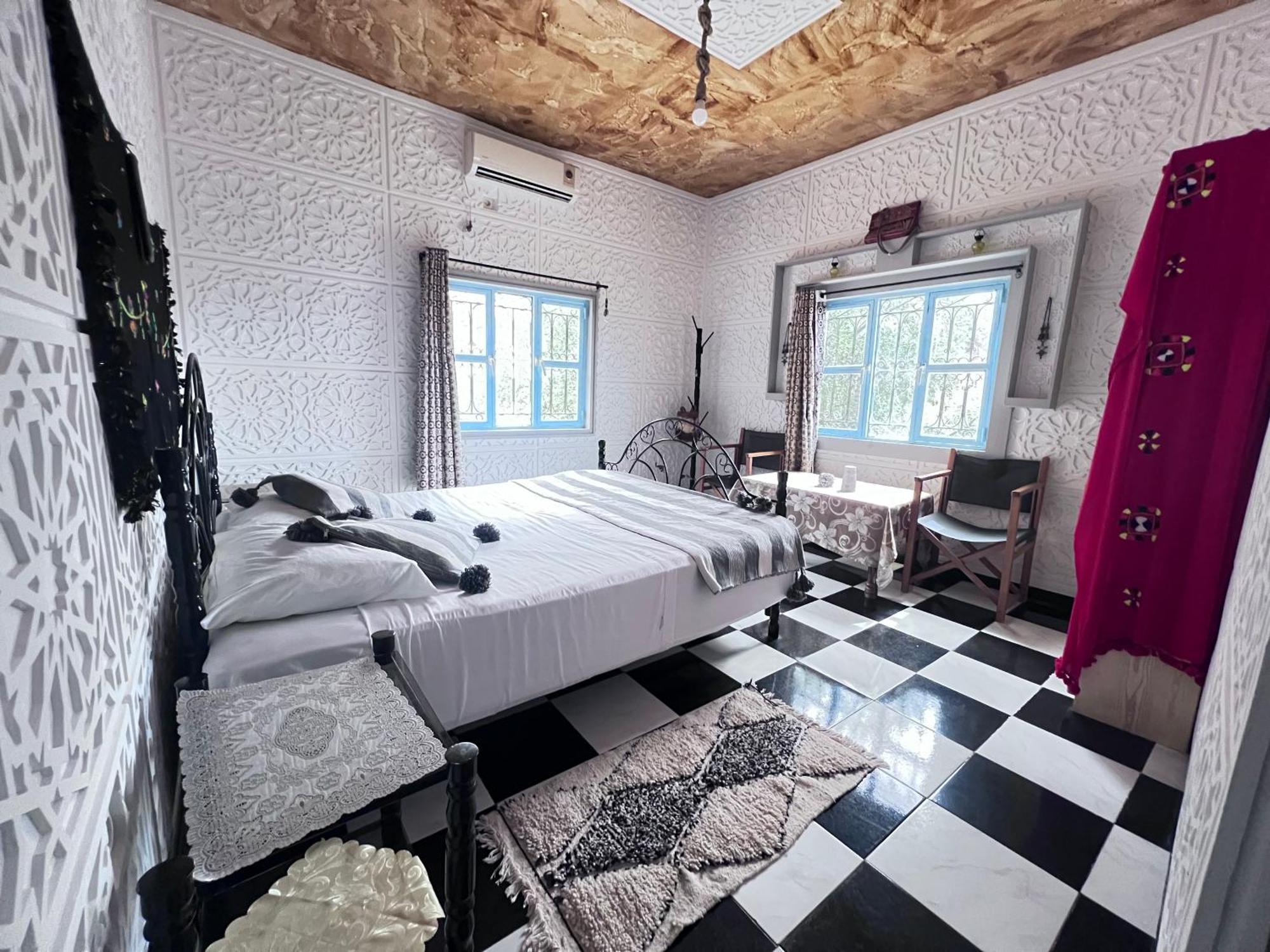 La Maison Traditionnelle Hotel Et Guesthouse 泰夫劳特 外观 照片