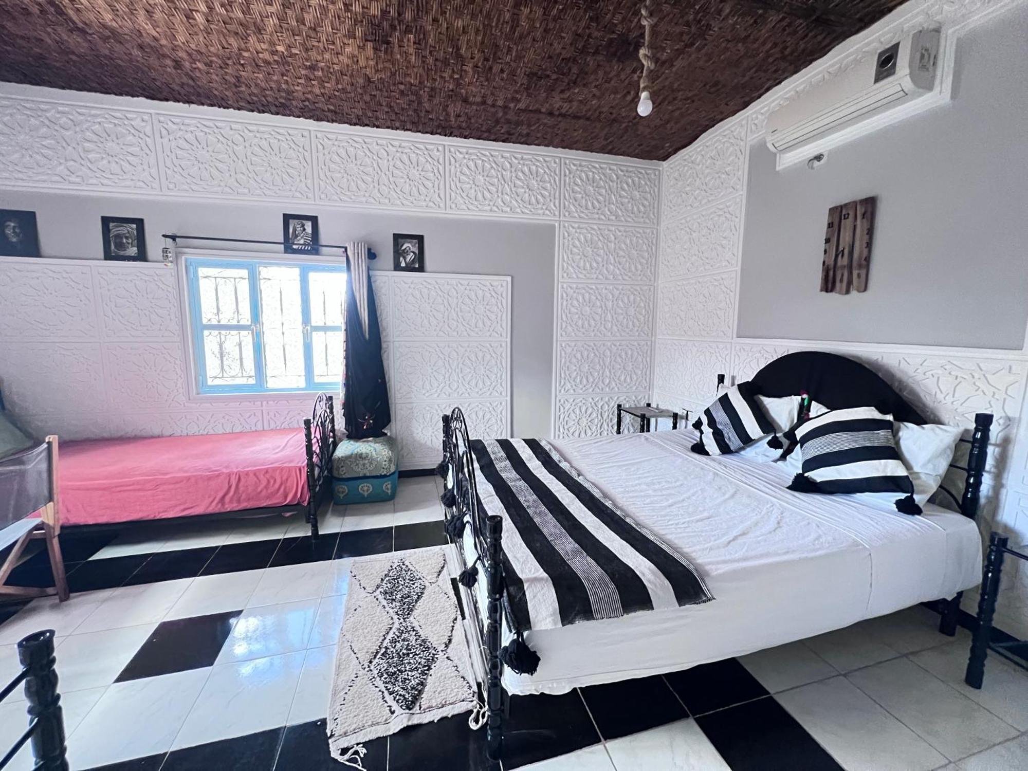 La Maison Traditionnelle Hotel Et Guesthouse 泰夫劳特 外观 照片