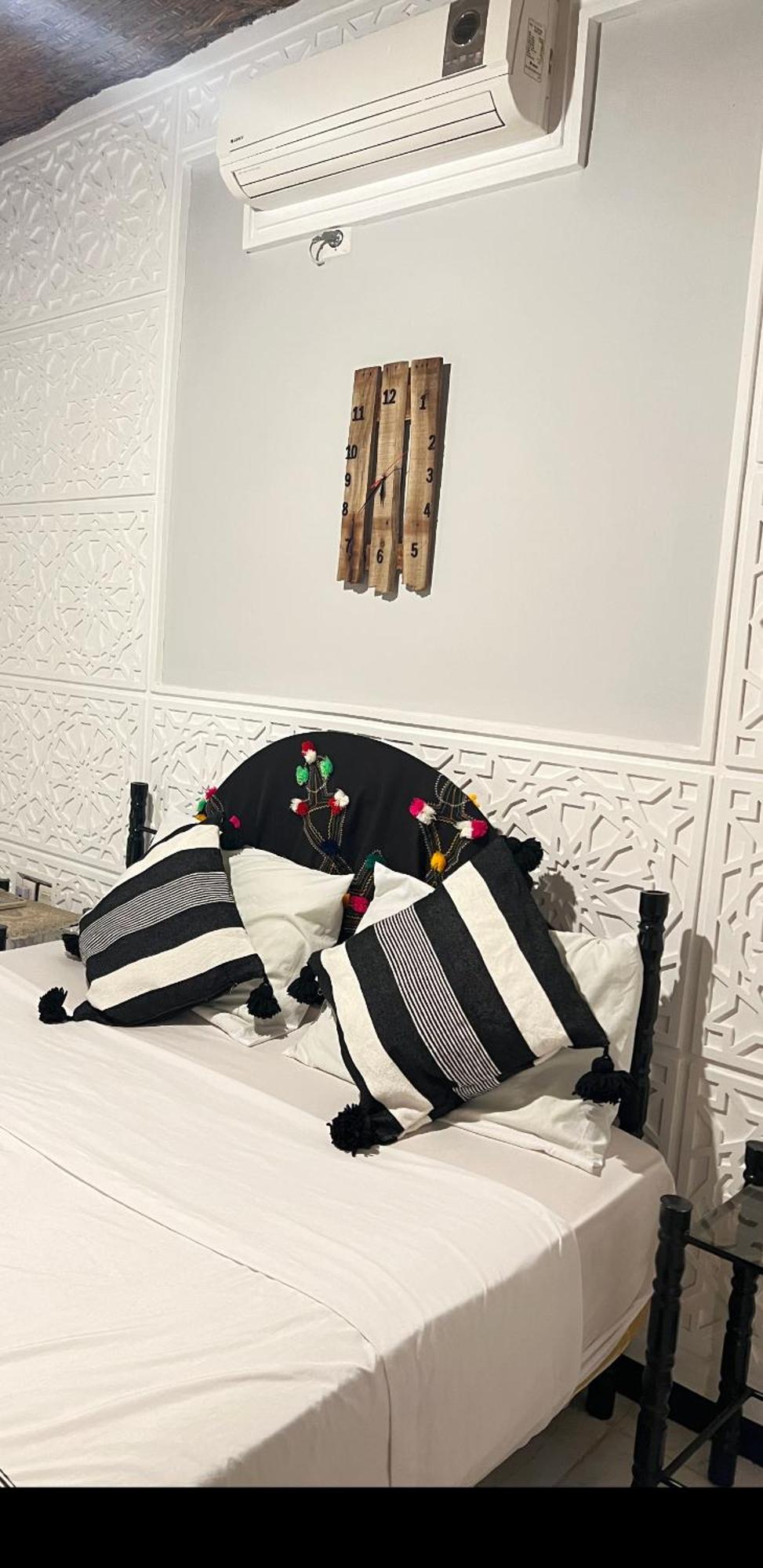 La Maison Traditionnelle Hotel Et Guesthouse 泰夫劳特 外观 照片