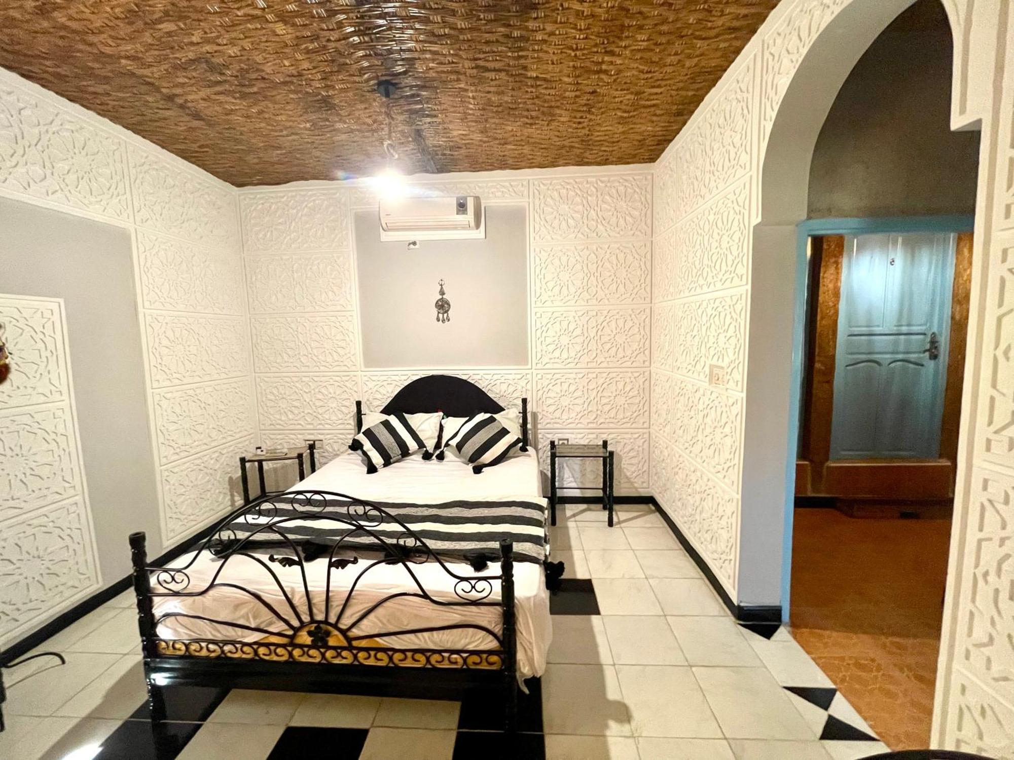 La Maison Traditionnelle Hotel Et Guesthouse 泰夫劳特 外观 照片