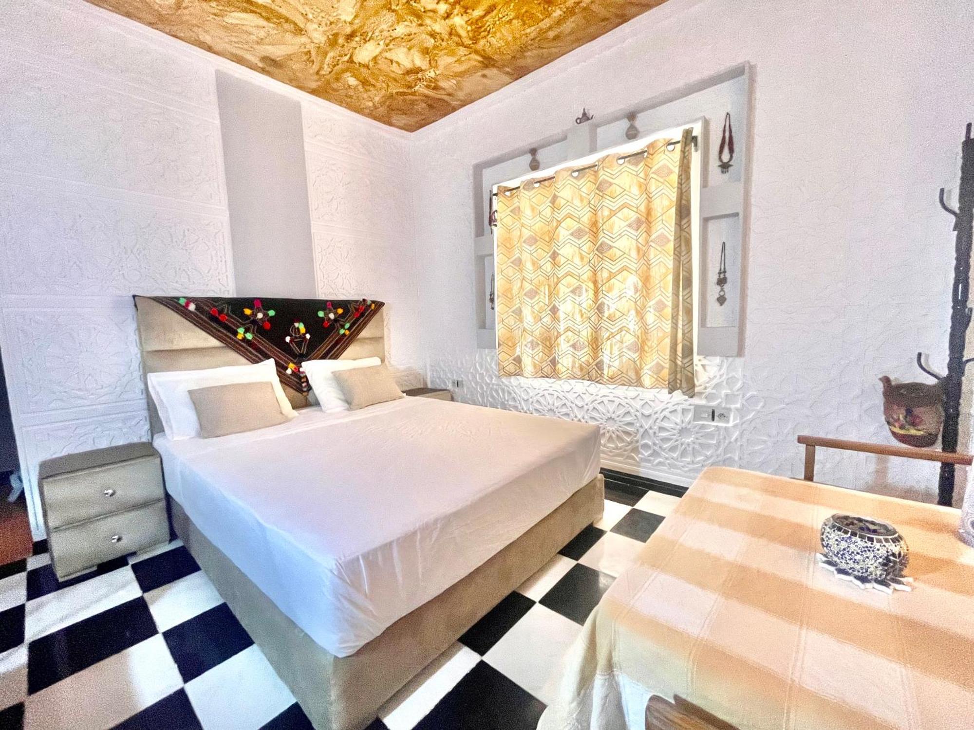 La Maison Traditionnelle Hotel Et Guesthouse 泰夫劳特 外观 照片